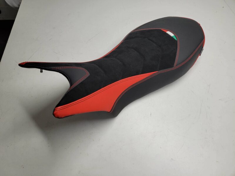 Sitzbank-Manufaktur-Beispiel-Steppmuster